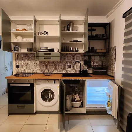 Apartment Detelina *